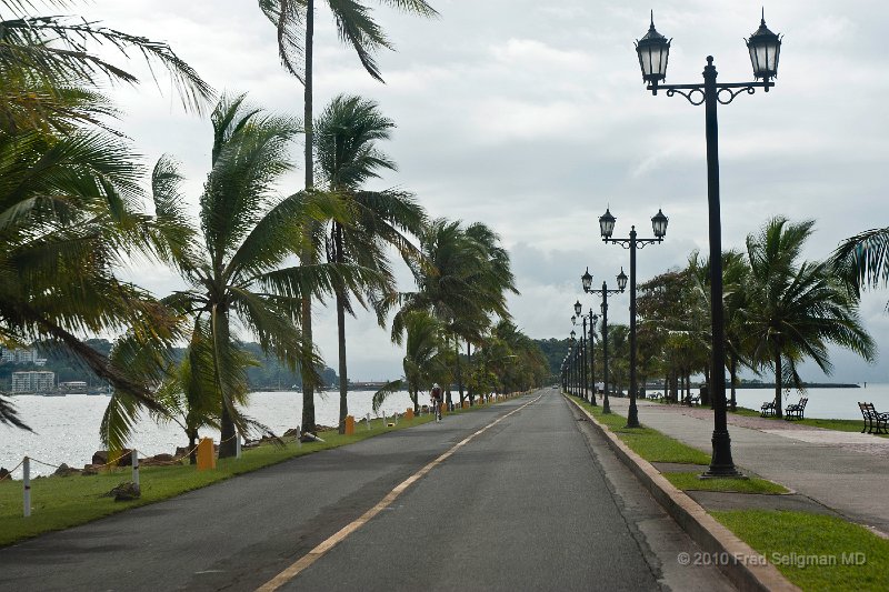 20101202_103831 D3.jpg - Amador Causeway, Panama.   It  connects Naos, Perico and Flamenco Islands to the mainland. A bicycle path parallels the roadway.